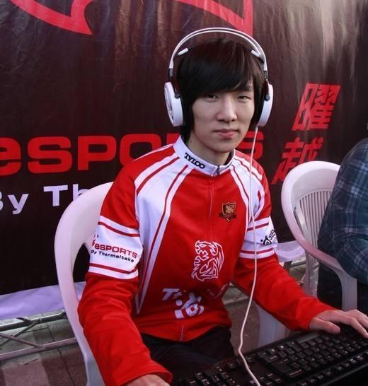 魔兽争霸3infi随机遭零封focus晋级四强大快人心