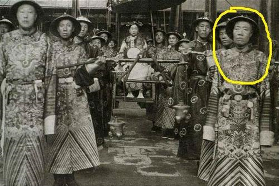 李莲英|北京出土李莲英墓，报废3把铁锤才打开，开棺后一幕令专家胆寒！