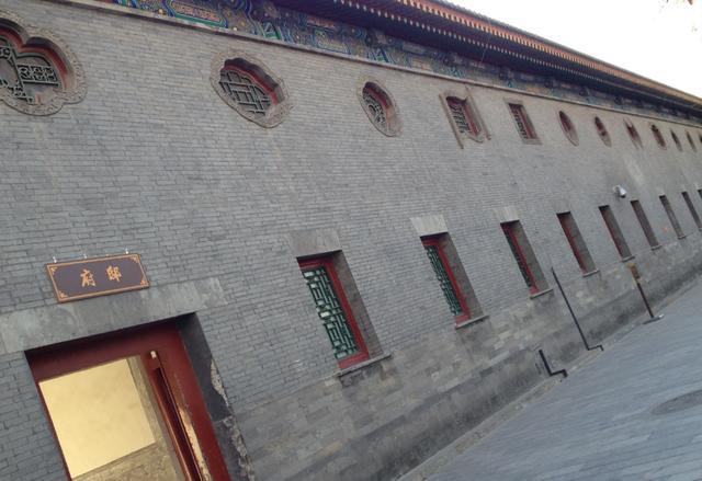 北京故宫|北京一奢华5A景区，一根柱子27亿，门票却不贵，故宫甘拜下风