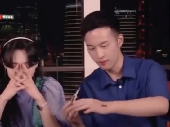 子劲|被郑爽赶走的男主播，本是知名主持人，被赶走后还要装作不介意