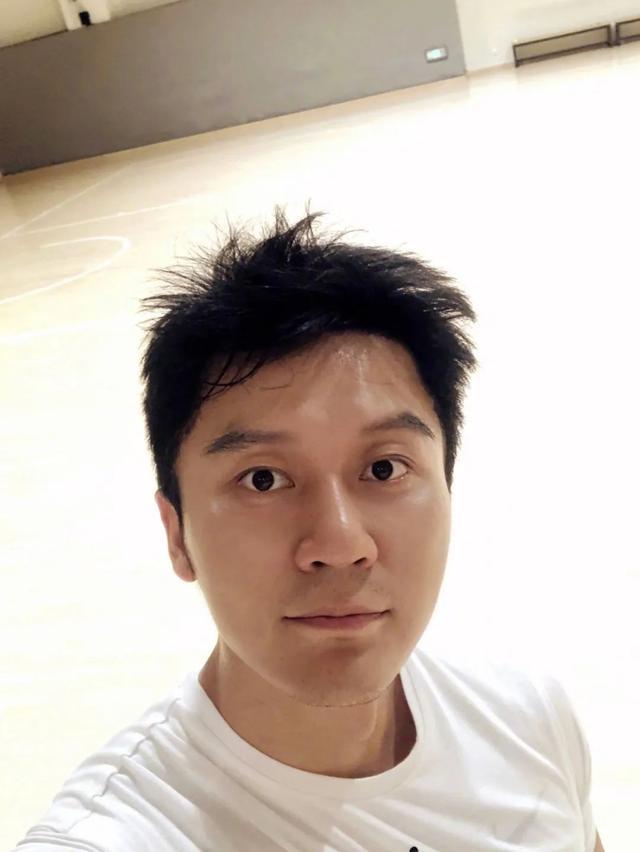 李晨|李晨妈妈：将叛逆儿子培养成大明星，范冰冰没福气错过一个好婆婆