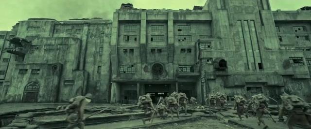 华谊兄弟|备受争议的《八佰》，华谊兄弟的背水一战