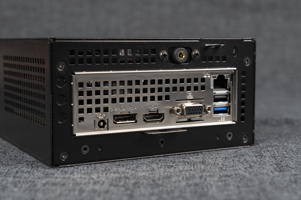 小主机有大用处华擎deskminia300装机评测