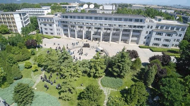 北京|北京的3所神秘学院，每年招生不足千人，虽为双非，却是铁饭碗！