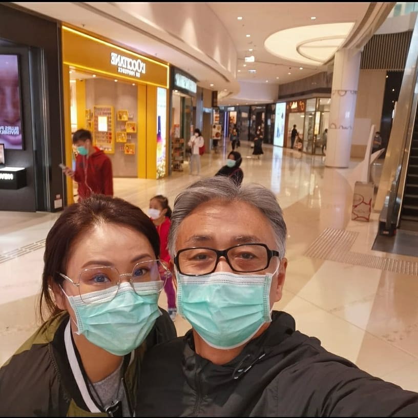 吴岱融|物业全写老婆名下！“花无缺”吴岱融和妻儿开心庆祝61岁生日