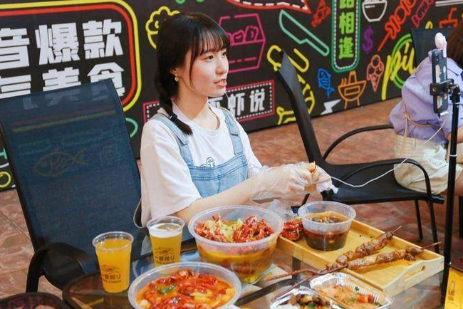 上贼船|吃播乱象被禁，肖战又上贼船？这是要遭的节奏么？你想多了