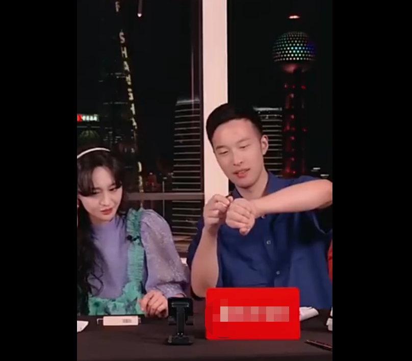郑爽|郑爽：疯够了，脸疼吗？