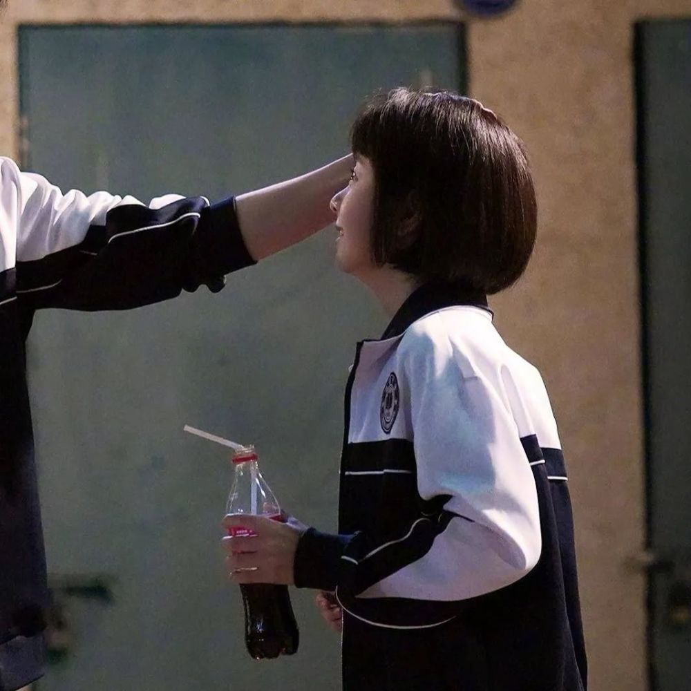 电视剧情头以家人之名高清无水印图片