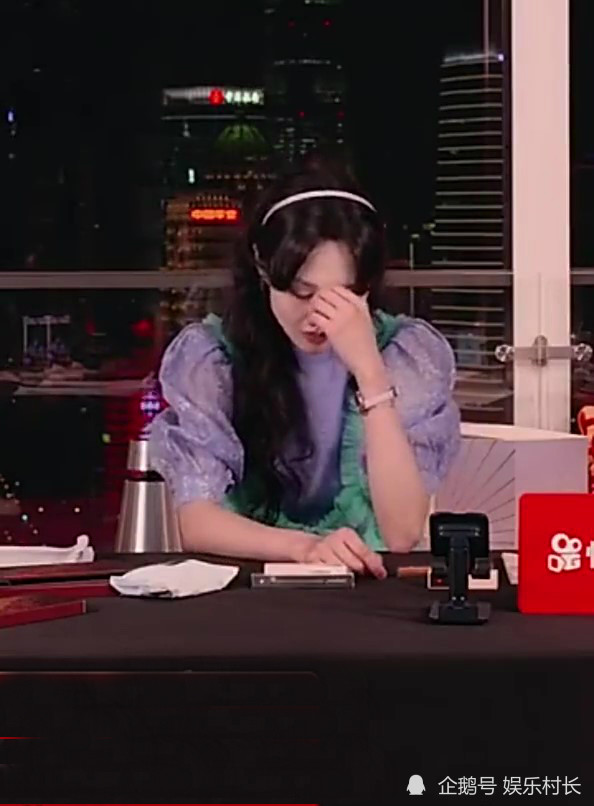 郑爽|郑爽回应直播争议，称自己就是看不顺眼直说的人，发文却让人难以看懂
