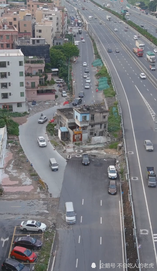 广东佛山:一环高速路"钉子户",车辆需绕道而行,网友称太硬核|高速公路