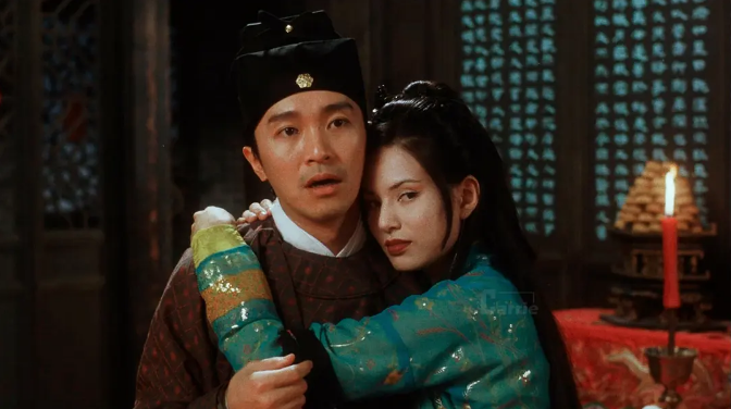 周星驰|两大女神争艳，删减后才上映，周星驰这部经典喜剧，足以载入影史