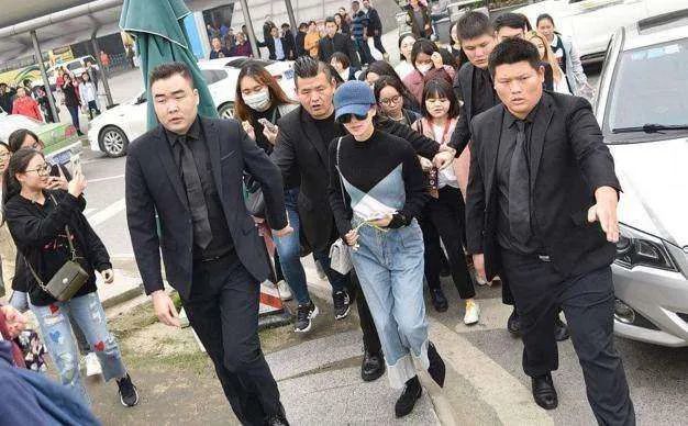吴亦凡|不就是出个名，怎么就能拽成这样？！