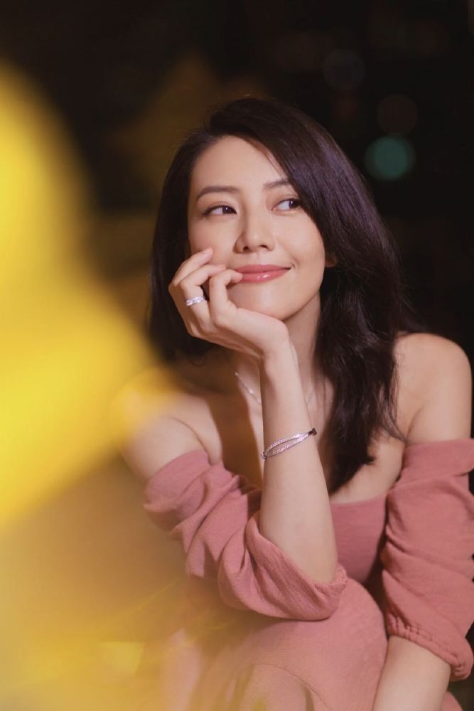 高圆圆是怎样成为女神的