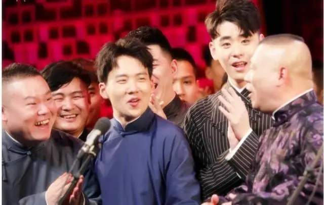 郑宏伟|郑宏伟和王声闹翻以后，发文为卢鑫点赞，正式加入相声新势力了？