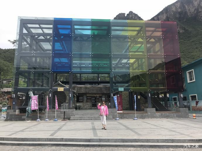 畅玩保定9月打卡野三坡七彩艺术小镇百里峡