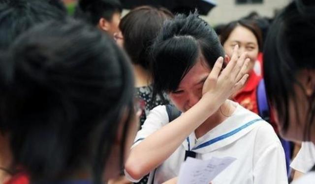 高考失利后被家人冷落觉得自己就是失败者要如何调整