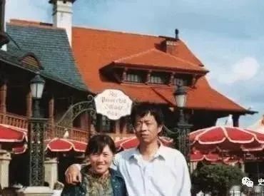 王小波|写了29年黄色小说的王小波撞墙身亡，葬礼无同行肯送