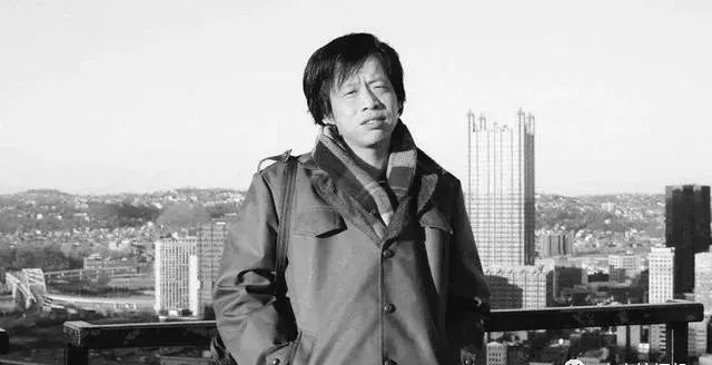 王小波|写了29年黄色小说的王小波撞墙身亡，葬礼无同行肯送