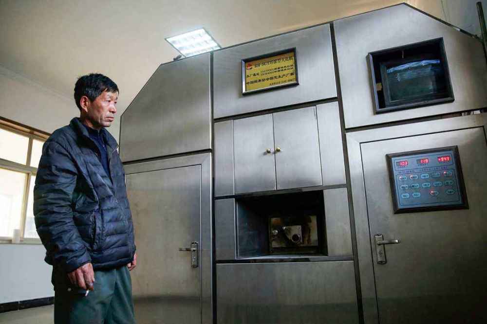 火化尸体时,有人为啥能听到"哭声"?听后令人背后发凉!