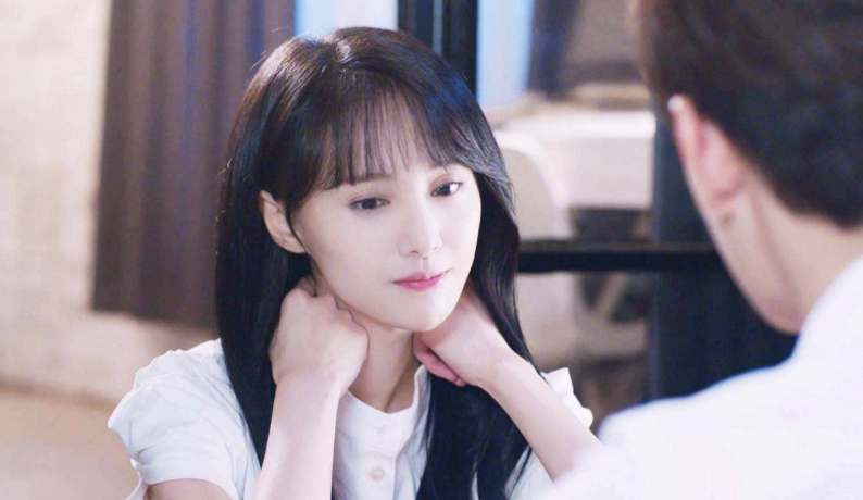 郑爽|郑爽压根不值1600万，离谱谣言为什么有人信？