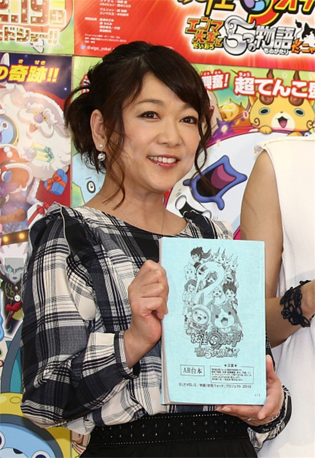 复出|女星口腔癌后又患食道癌，复出唱歌在舞台上掩面痛哭