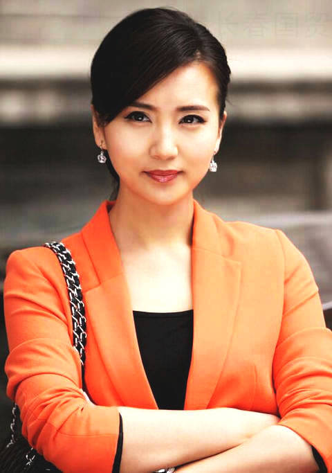 唐嫣|闺话丨嫁给罗晋后，唐嫣愈发貌美：女人过得好不好，看脸就知道