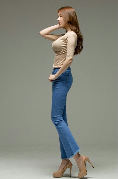 美人图鉴金孝轩波平十里铺云锦风度清香趁画船