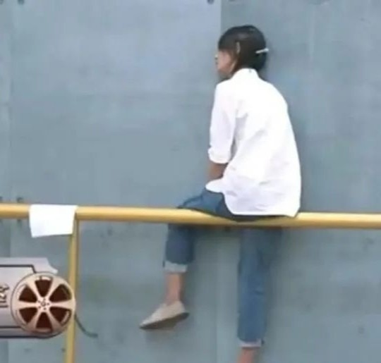 郑爽|郑爽回应直播争议后又删博，这是什么操作？