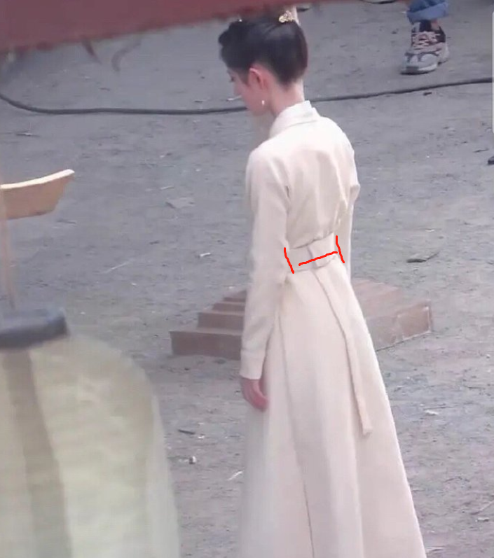 鞠婧祎|《慕南枝》传出女主路透，截图放大三倍，鞠婧祎这腰围我羡慕了