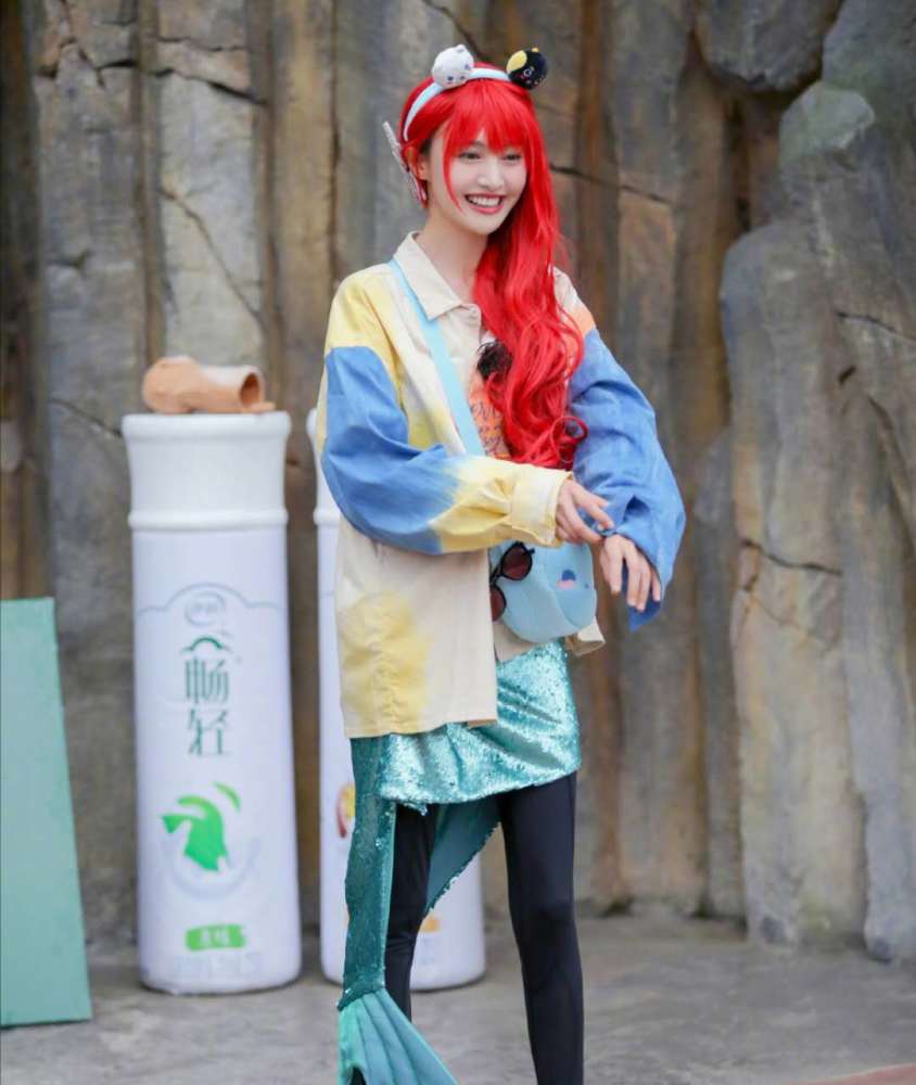 郑爽|郑爽回应直播争议后又删博，这是什么操作？