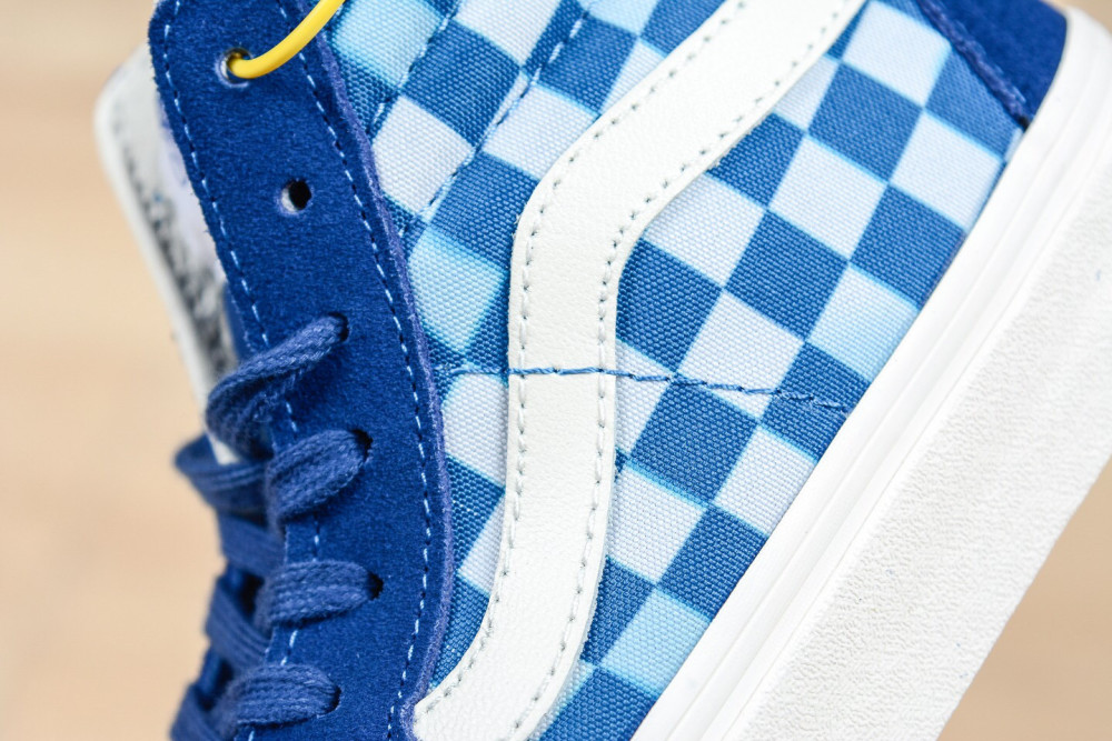 宝蓝色模糊棋盘格vanssk8hi万斯帆布鞋