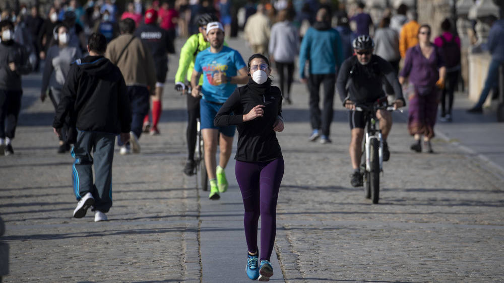 特朗普|故意拖延疫苗？大选临近，拉票工具“难产”，特朗普怒斥美药监局