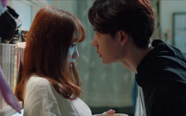 《我的奇怪朋友》爆笑开播 网友:超想魂穿女主王萌黎|我的奇怪朋友|南