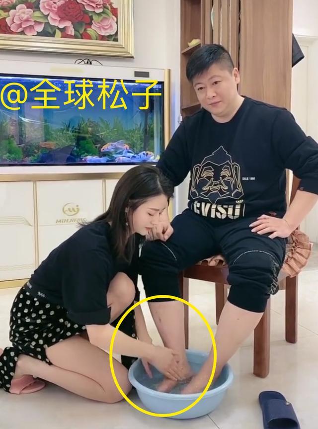 贺树峰|《乡村爱情》谢永强与娇妻拍婚纱照，小12岁娇妻少女感满满