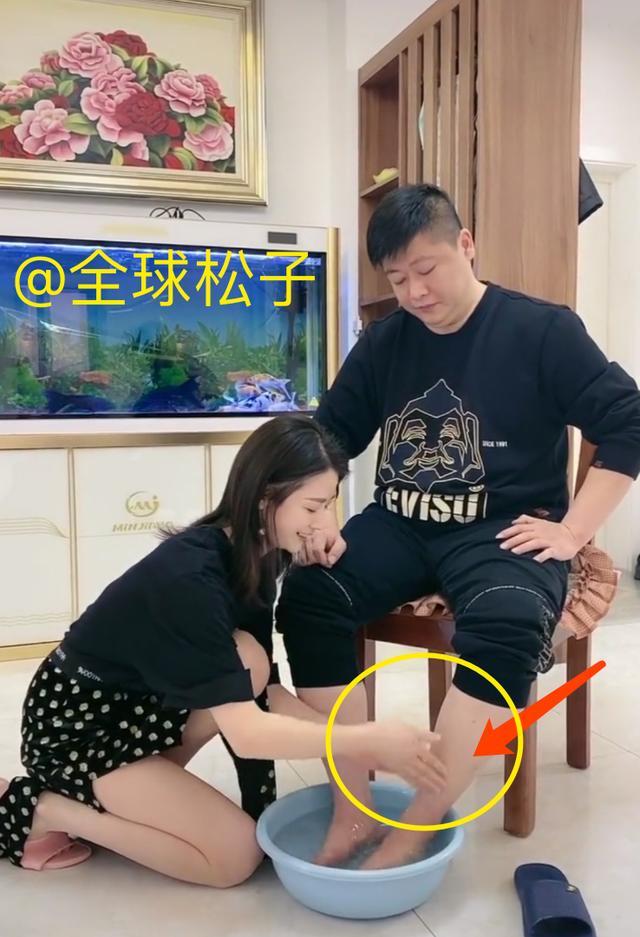 贺树峰|《乡村爱情》谢永强与娇妻拍婚纱照，小12岁娇妻少女感满满