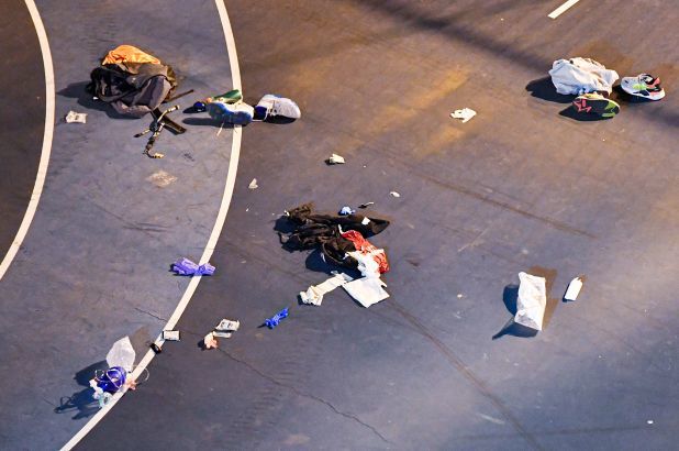 皇后区|男子正在“毒窝”公园打篮球，突然被一颗子弹穿过头部当场死亡