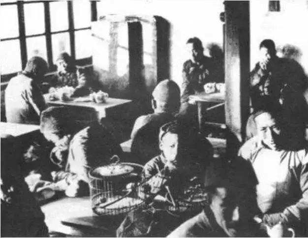 烂肉面|消逝的老北京“二荤铺”，吃饭就像回家，花费不多，满满的人情味