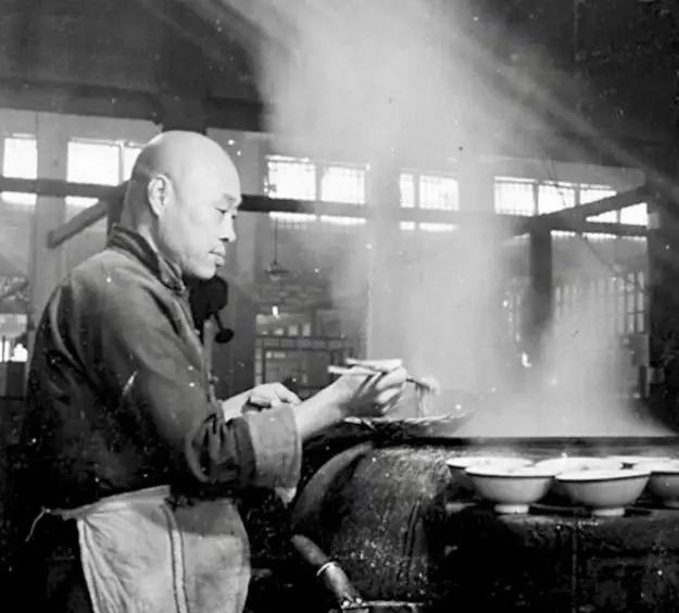 烂肉面|消逝的老北京“二荤铺”，吃饭就像回家，花费不多，满满的人情味