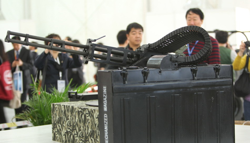 m61a1"火神"航炮,"密集阵"近防系统,a-10攻击机的gau-8"复仇者"机炮