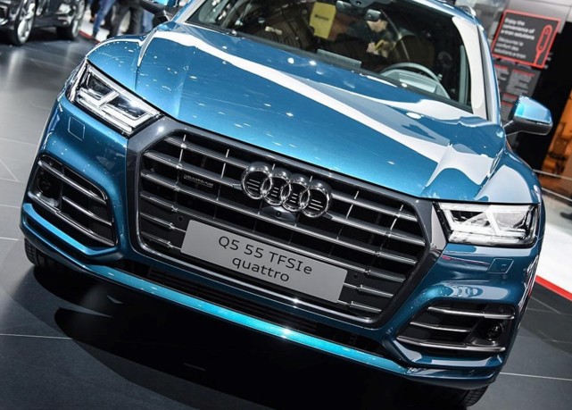 奥迪q555tfsie全新插电混动车型最酷黑科技之车诞生