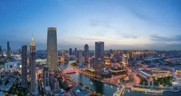 2019年GDP三十强城市：重庆逼近广州