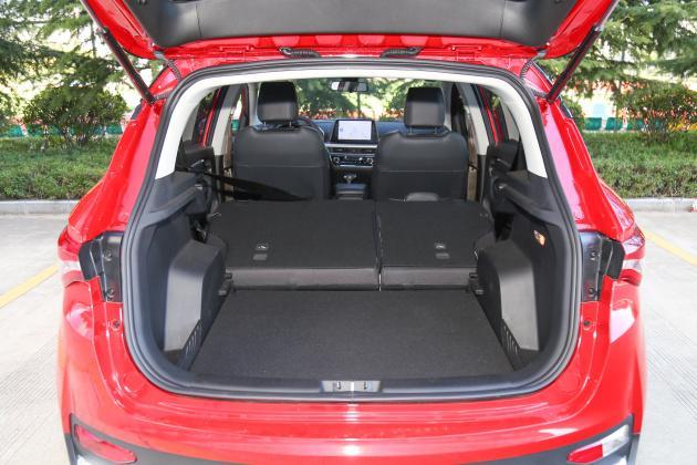 逸动xt让飞度甘拜下风!月薪5千超值之选!