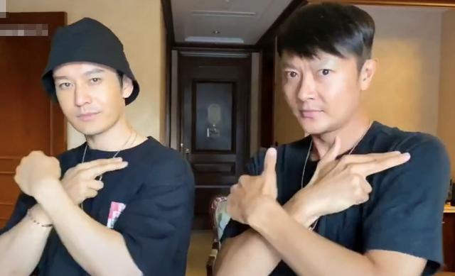 昔日四大小生相差太多印小天与黄晓明同框显浮肿沧桑似两代人