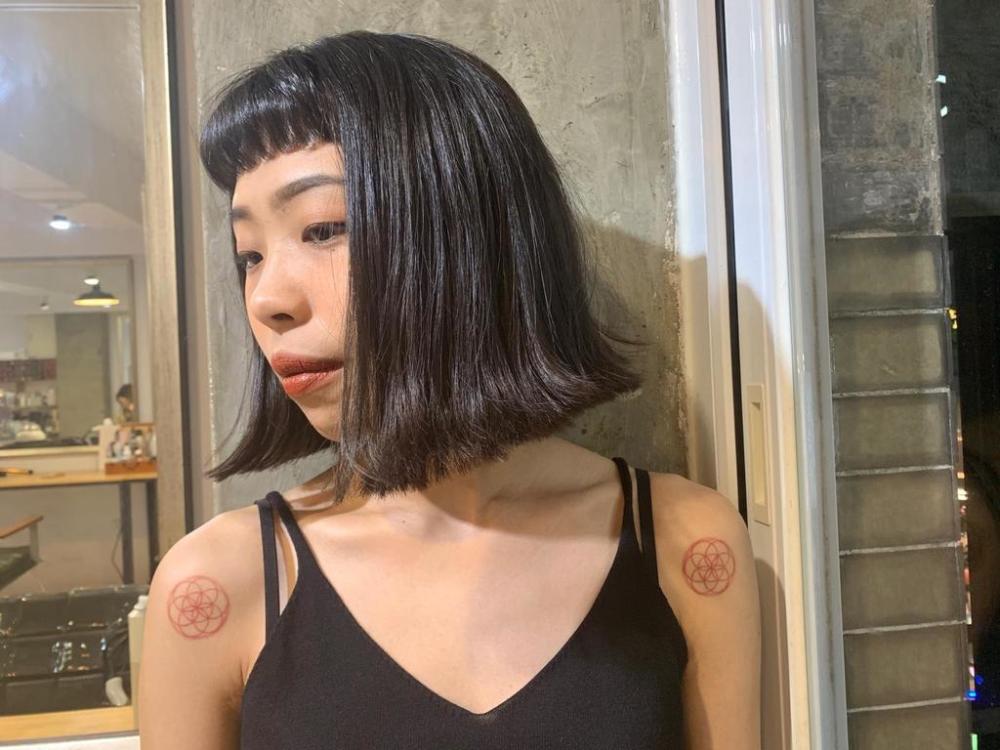 脸瘦不下来就用藏的吧 嬉皮卷 羊毛卷 精灵短发藏肉发型秒变瓜子脸 腾讯新闻