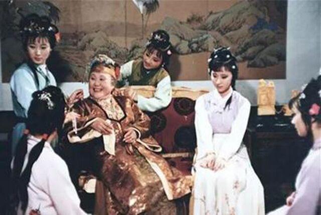 林如海|女婿林如海去世后，贾母为何一声不吭？3处细节暗示贾母的冷漠