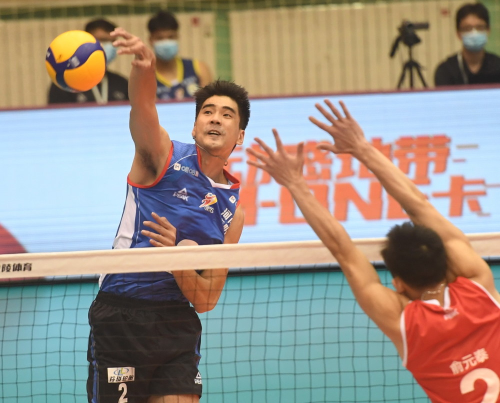 (4)排球——男排超级联赛:河南胜江苏