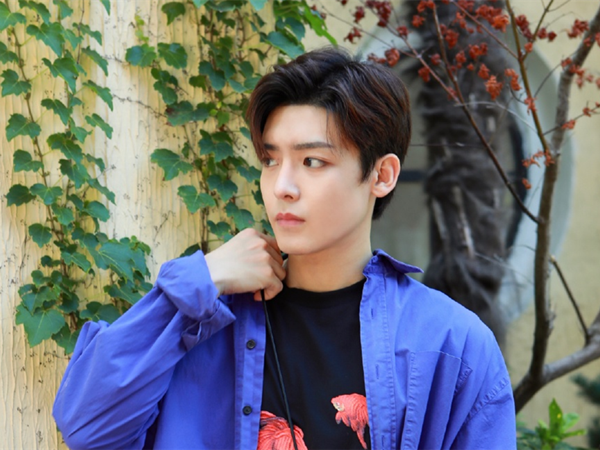 名字仅一字之差的明星黄明昊侯明昊都是男神而他们竟都是影帝