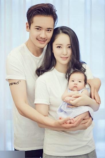 离婚|离婚后董璇新恋情曝光！40岁状态好，大秀一字马，专访自信绝口不提高云翔