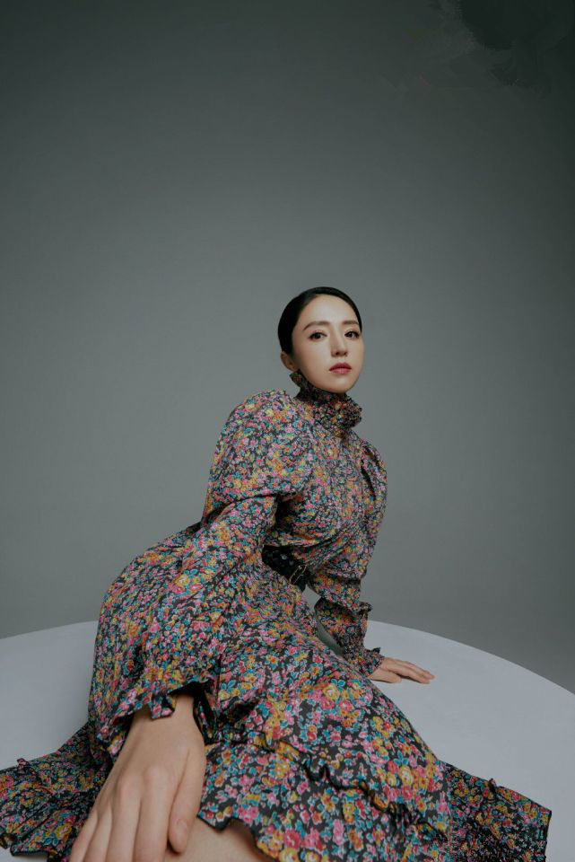 离婚|离婚后董璇新恋情曝光！40岁状态好，大秀一字马，专访自信绝口不提高云翔