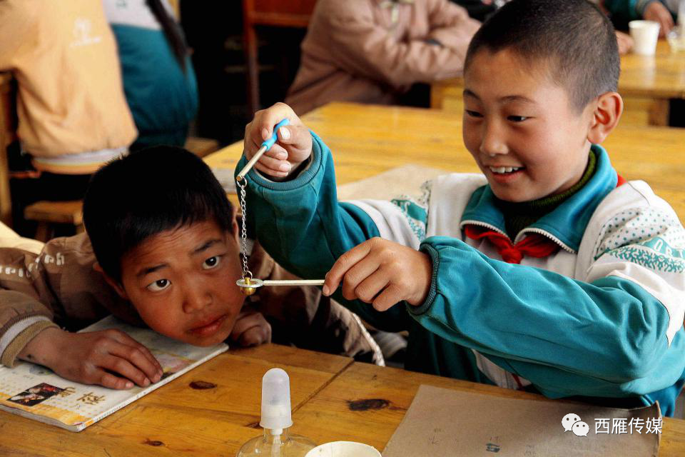 七绝|会宁两位退休老教师的完美合作，太美了！